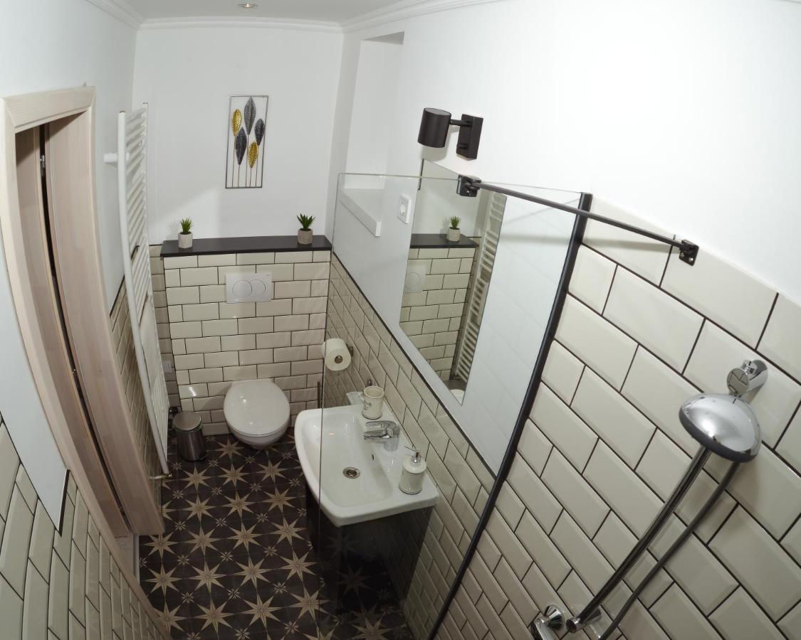 Raba92 Apartman House Bagian luar foto