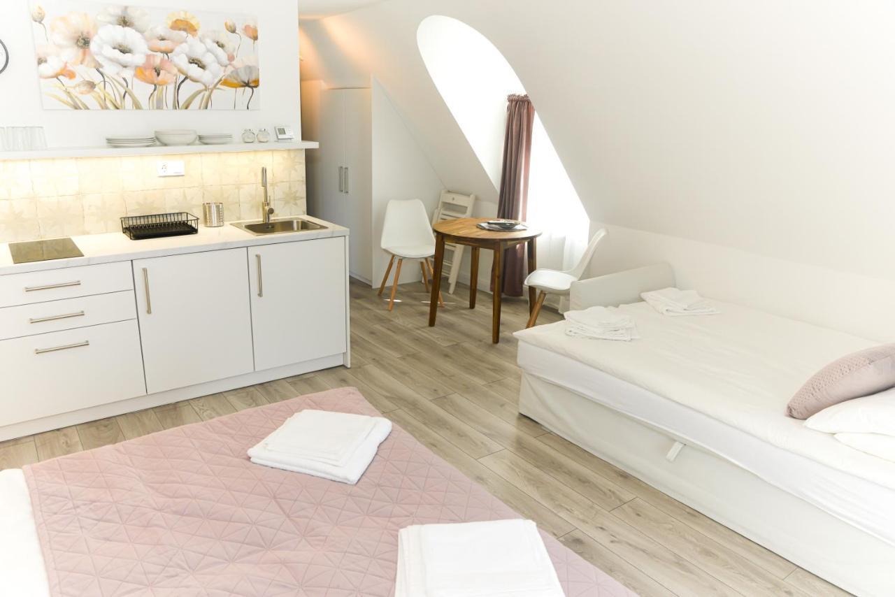 Raba92 Apartman House Bagian luar foto