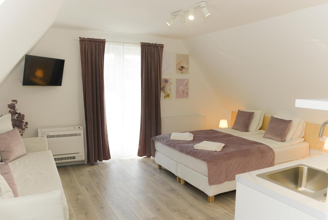 Raba92 Apartman House Bagian luar foto