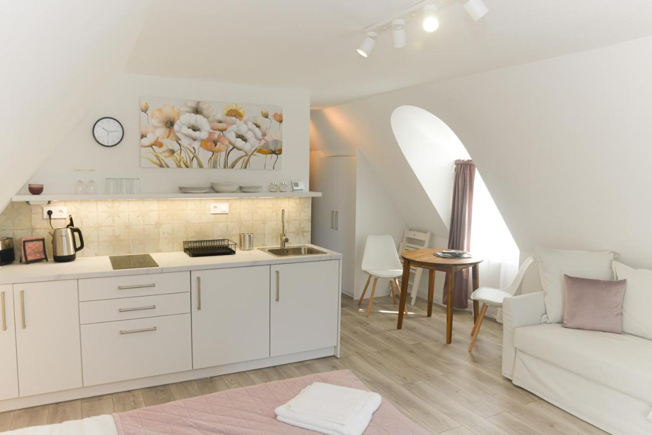 Raba92 Apartman House Bagian luar foto